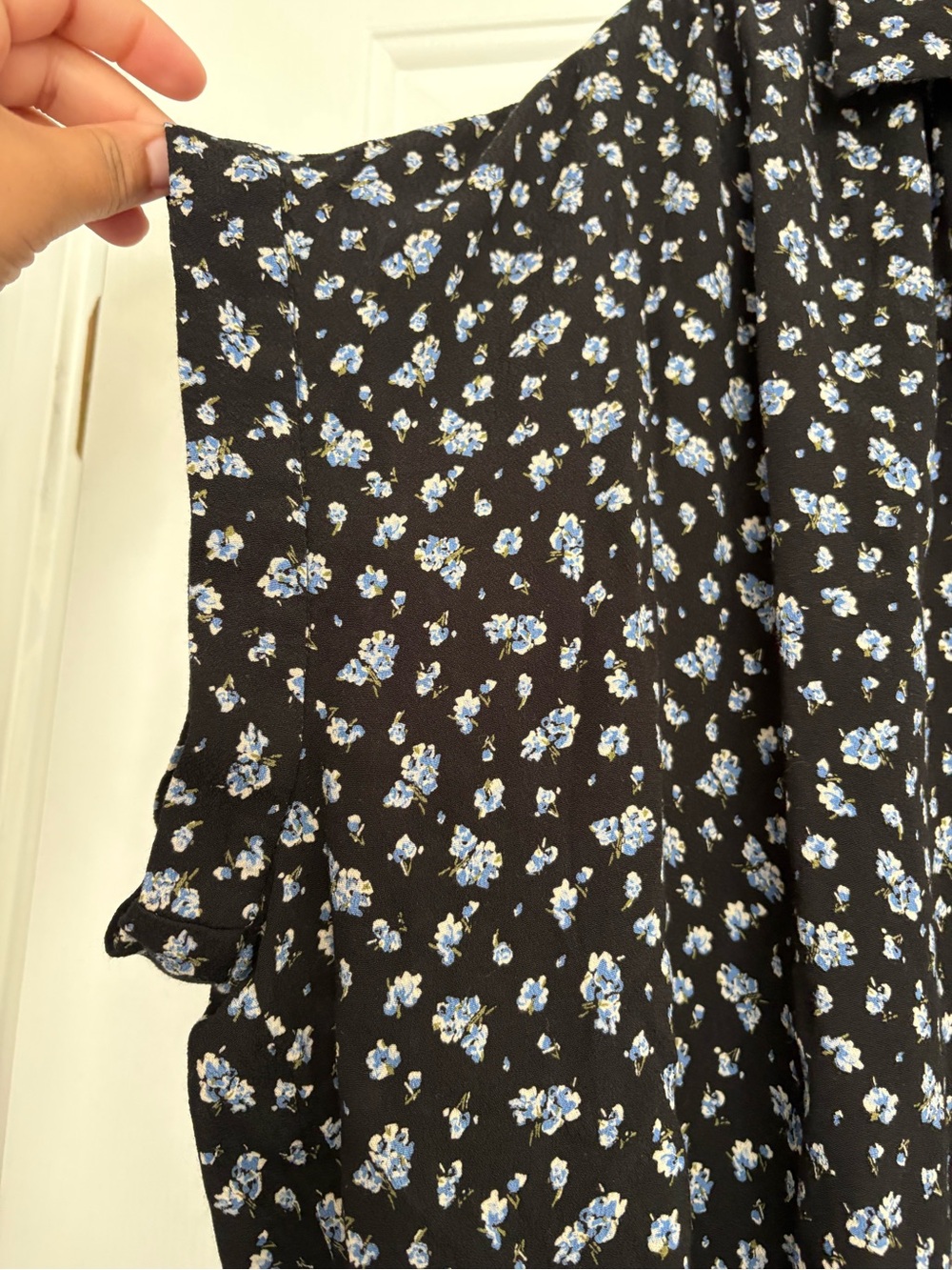 Madewell XXL Black Blouse with Blue and White Floral Print - Picture 3 of 6